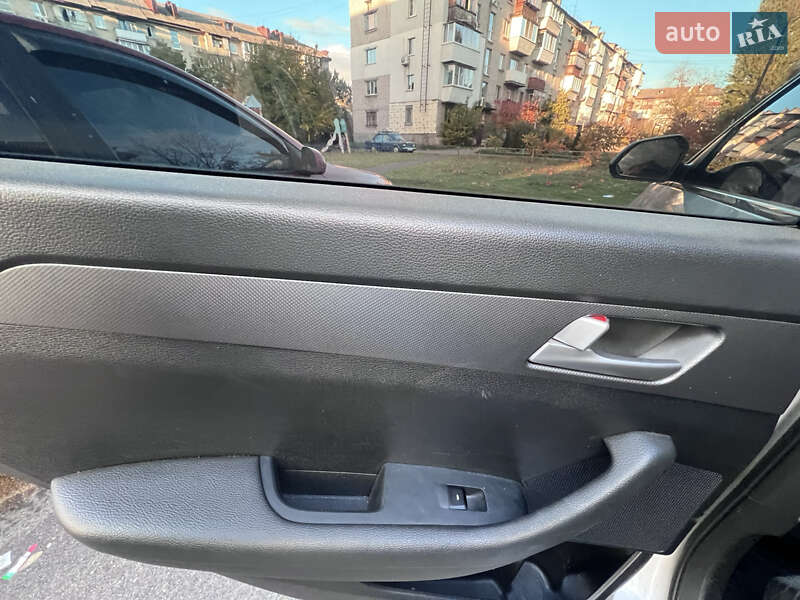 Седан Hyundai Sonata 2015 в Киеве фото 6 Седан Hyundai Sonata 2015 в Киеве