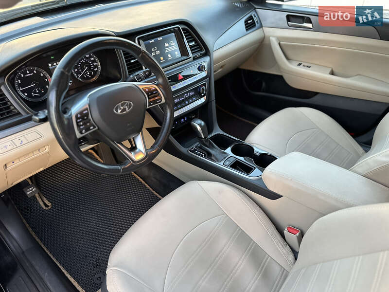 Седан Hyundai Sonata 2018 в Киеве фото 18 Седан Hyundai Sonata 2018 в Киеве