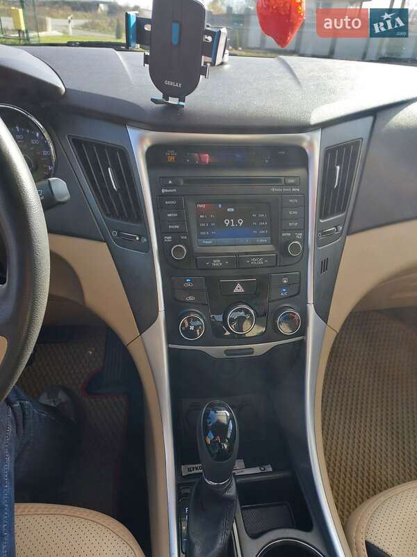 Седан Hyundai Sonata 2014 в Бережанах