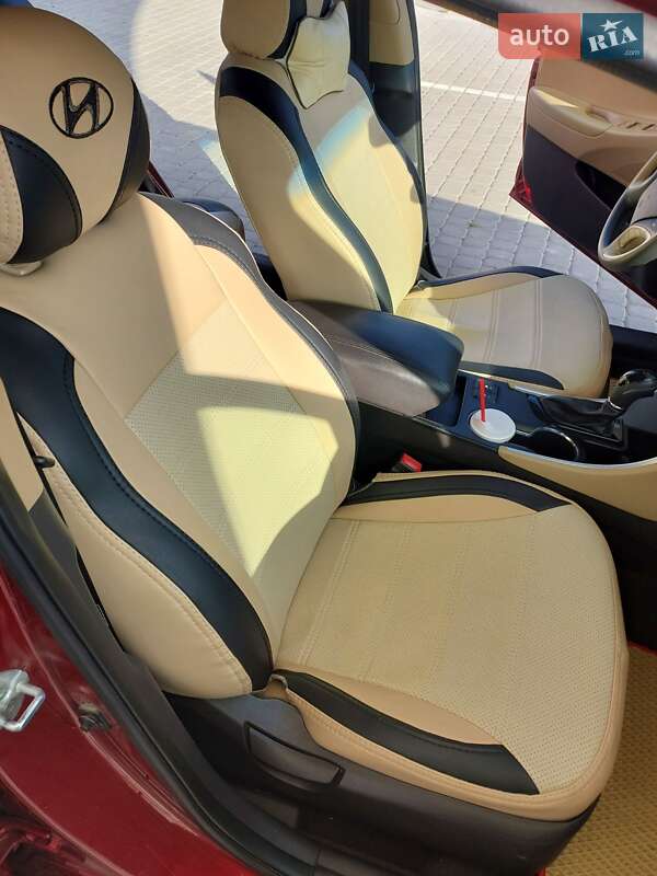 Седан Hyundai Sonata 2014 в Бережанах