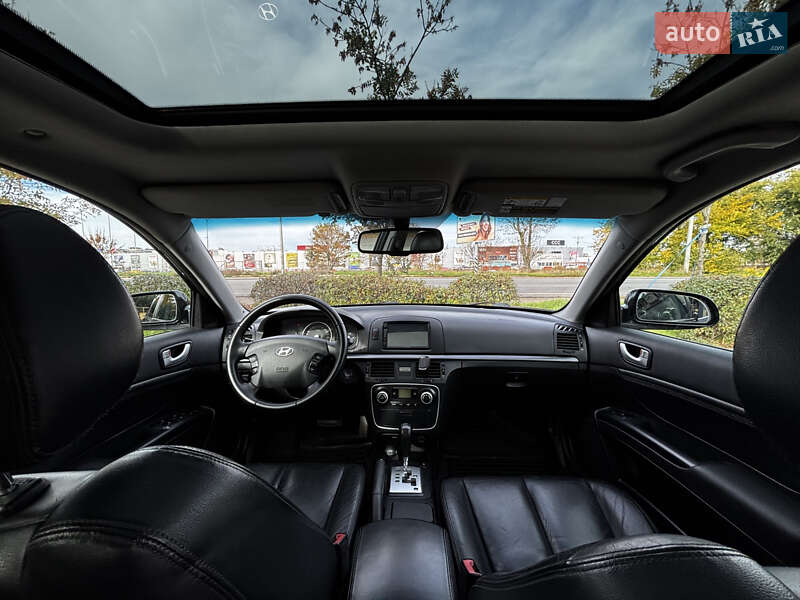 Седан Hyundai Sonata 2007 в Фонтанке