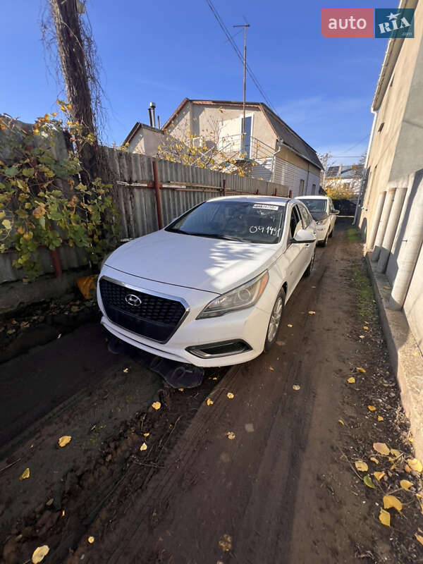 Седан Hyundai Sonata 2016 в Одессе