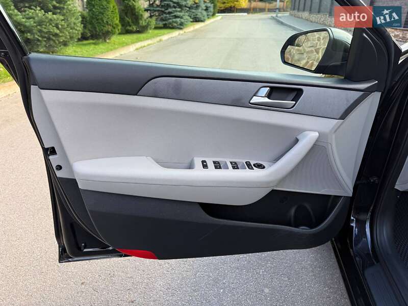 Седан Hyundai Sonata 2016 в Киеве фото 21 Седан Hyundai Sonata 2016 в Киеве