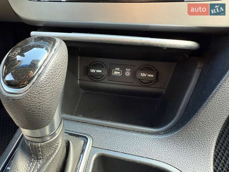 Седан Hyundai Sonata 2016 в Киеве фото 30 Седан Hyundai Sonata 2016 в Киеве