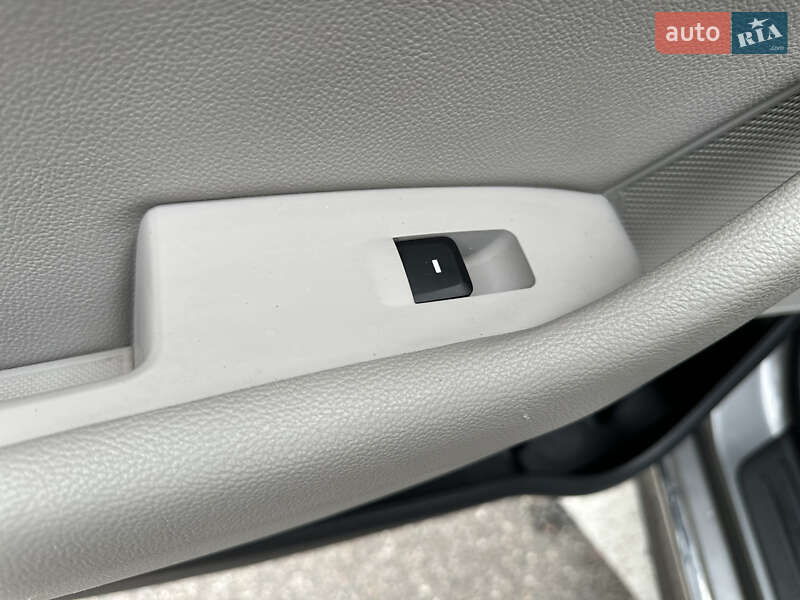 Седан Hyundai Sonata 2017 в Киеве фото 25 Седан Hyundai Sonata 2017 в Киеве