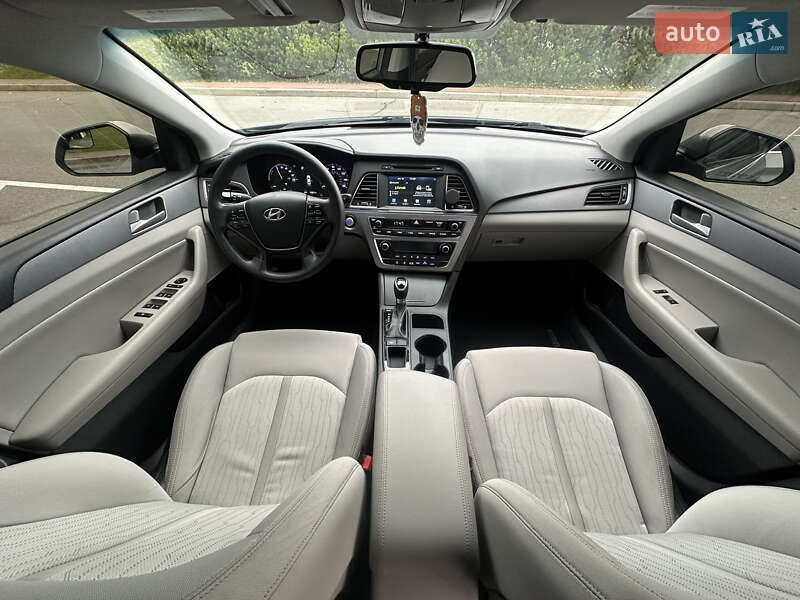 Седан Hyundai Sonata 2017 в Киеве фото 39 Седан Hyundai Sonata 2017 в Киеве