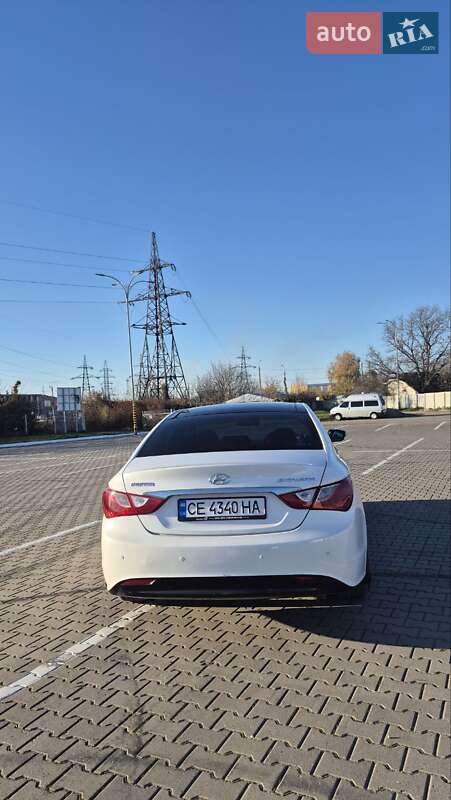 Седан Hyundai Sonata 2011 в Черновцах