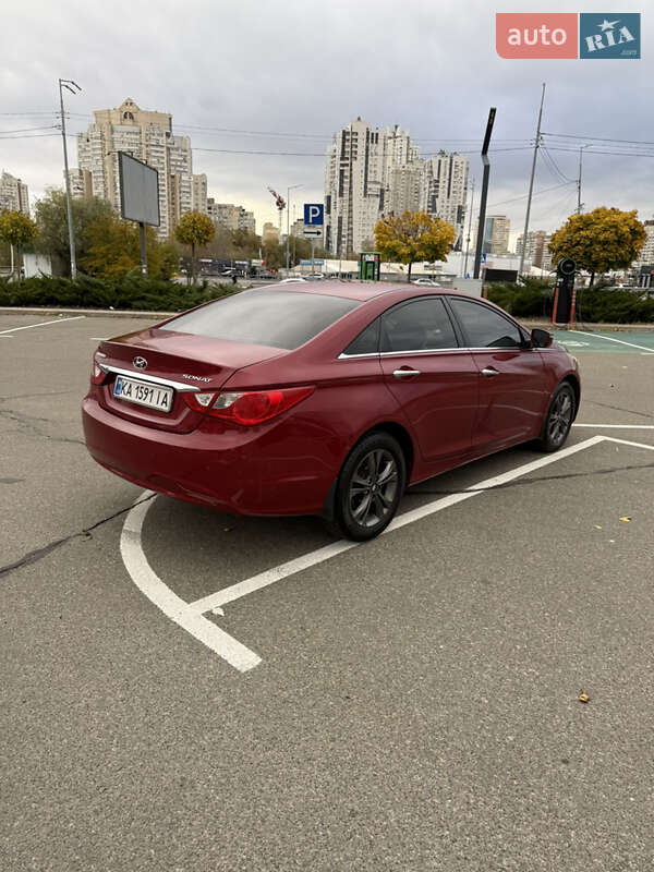 Седан Hyundai Sonata 2010 в Киеве