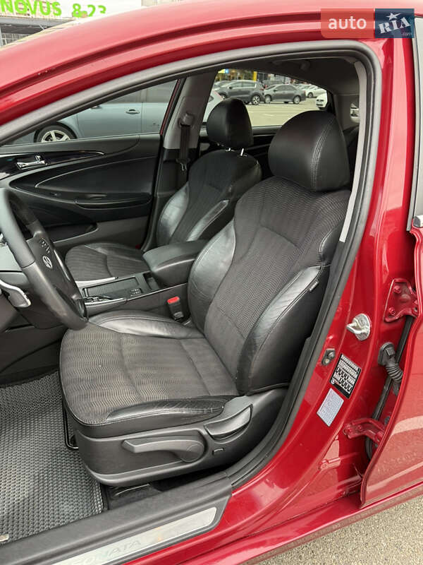 Седан Hyundai Sonata 2010 в Киеве