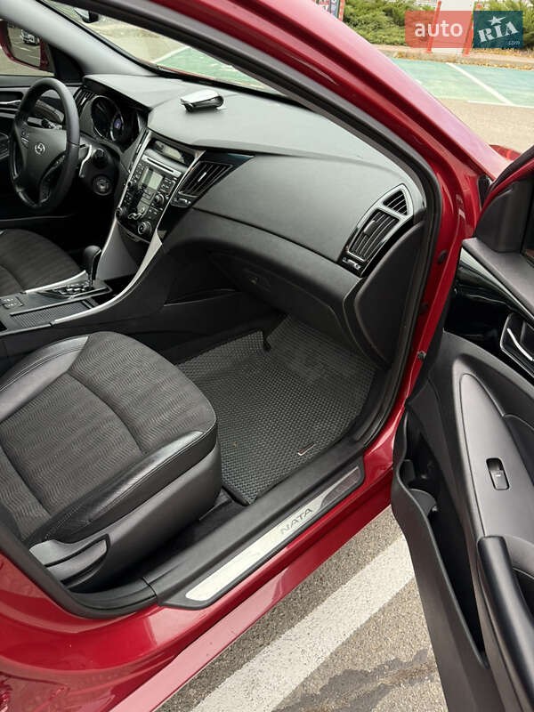 Седан Hyundai Sonata 2010 в Киеве