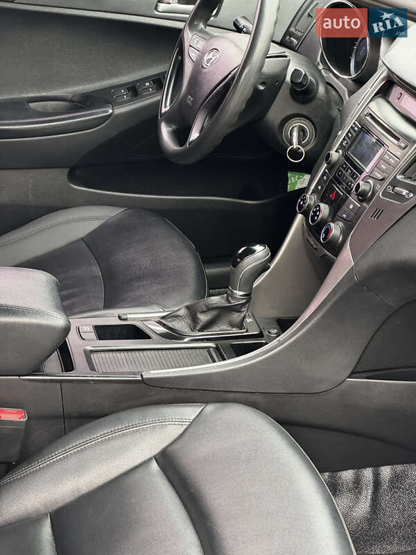 Седан Hyundai Sonata 2013 в Киеве фото 10 Седан Hyundai Sonata 2013 в Киеве