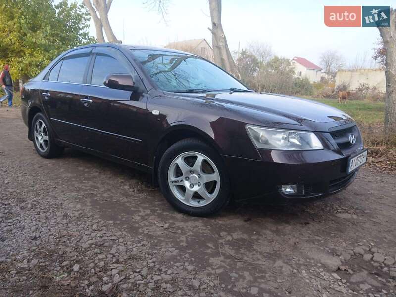 Седан Hyundai Sonata 2006 в Казатине
