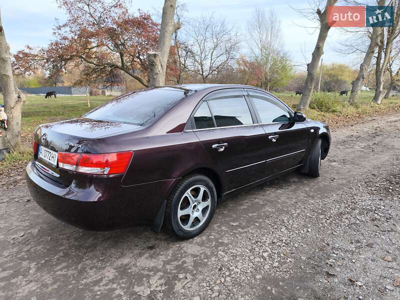 Седан Hyundai Sonata 2006 в Казатине
