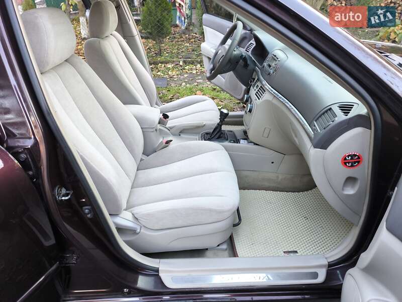 Седан Hyundai Sonata 2006 в Казатине