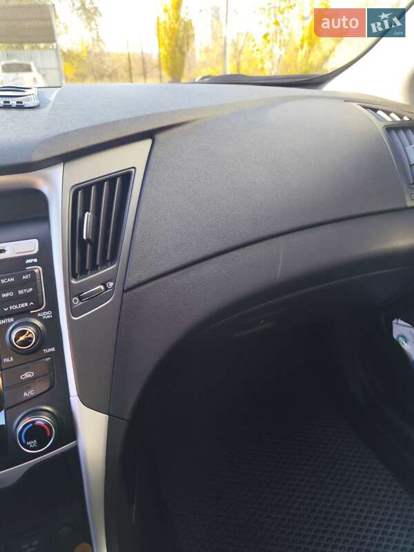 Седан Hyundai Sonata 2012 в Кривом Роге фото 13 Седан Hyundai Sonata 2012 в Кривом Роге
