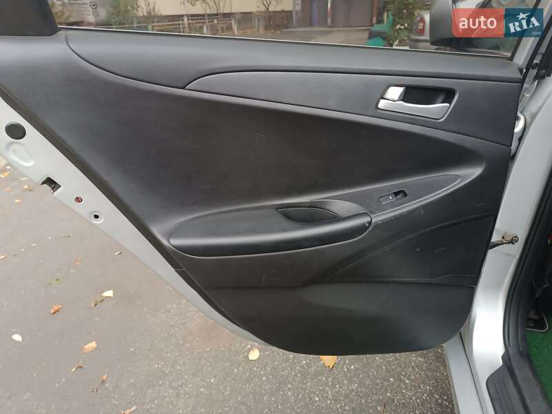 Седан Hyundai Sonata 2013 в Києві фото 28 Седан Hyundai Sonata 2013 в Києві
