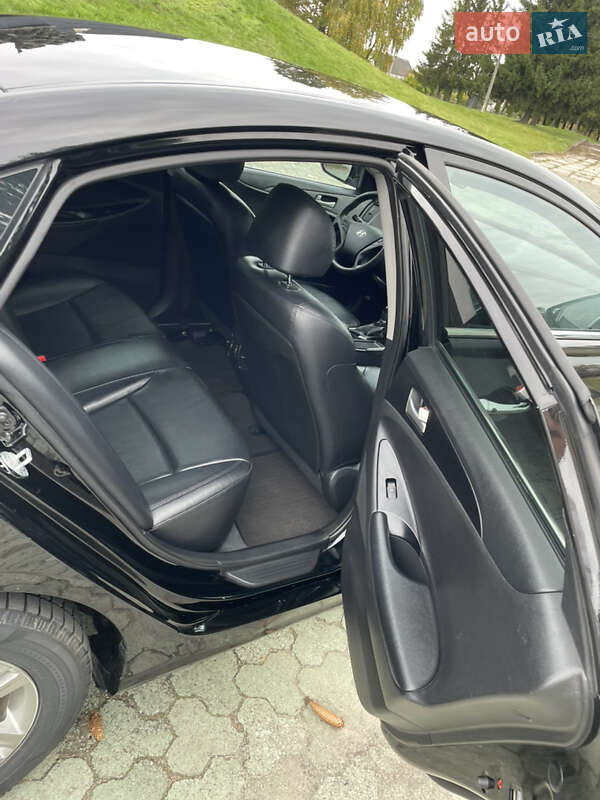 Седан Hyundai Sonata 2014 в Дубно