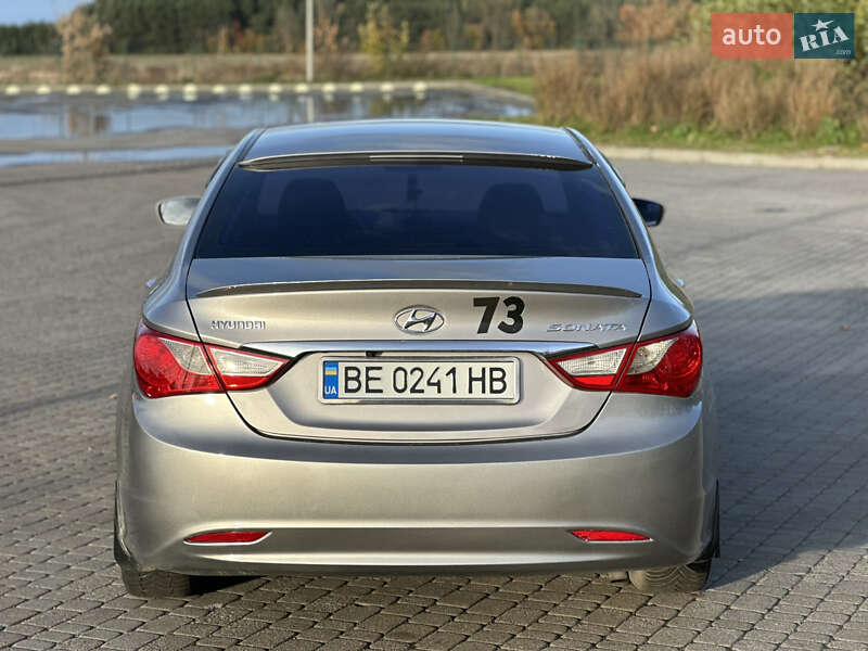 Седан Hyundai Sonata 2010 в Радивилове