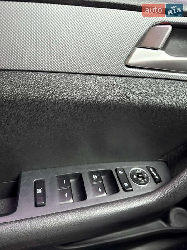 Седан Hyundai Sonata 2017 в Киеве фото 12 Седан Hyundai Sonata 2017 в Киеве