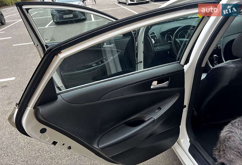 Седан Hyundai Sonata 2014 в Києві фото 7 Седан Hyundai Sonata 2014 в Києві