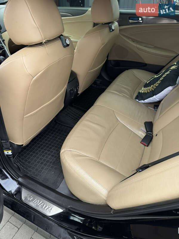 Седан Hyundai Sonata 2012 в Киеве