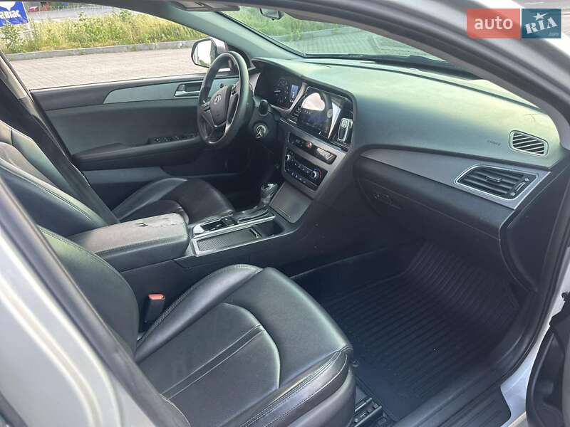Седан Hyundai Sonata 2015 в Киеве