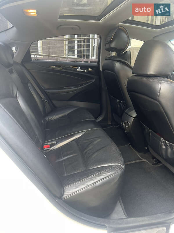 Седан Hyundai Sonata 2010 в Одессе