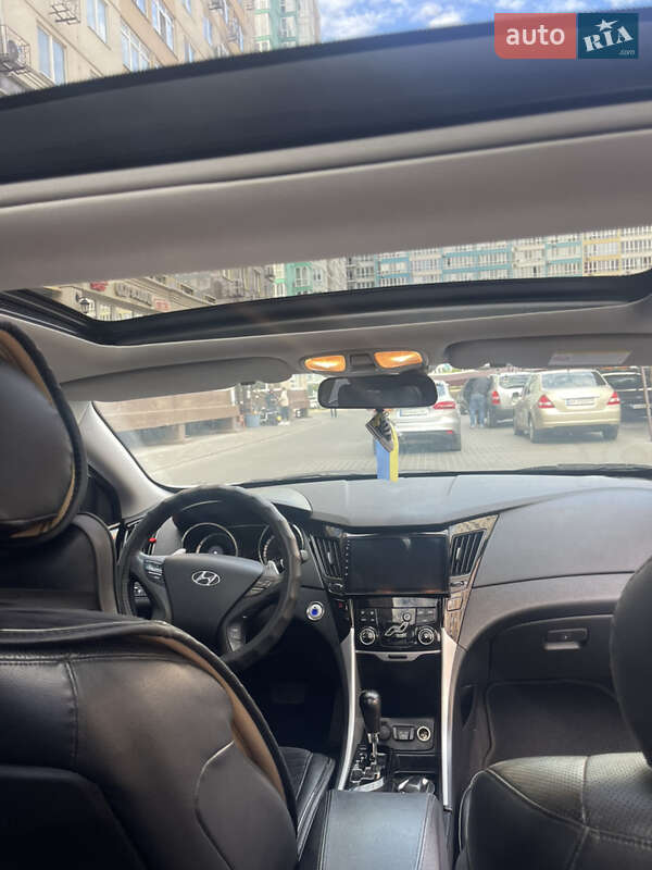 Седан Hyundai Sonata 2010 в Одессе