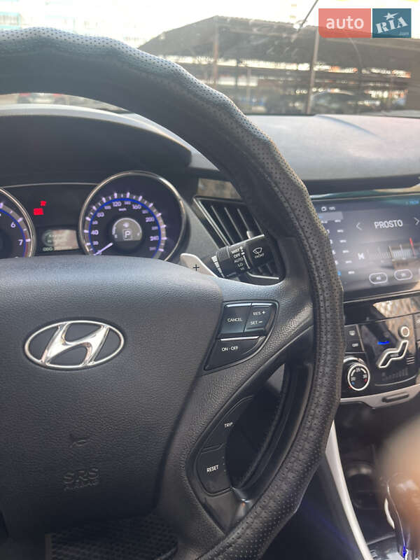 Седан Hyundai Sonata 2010 в Одессе