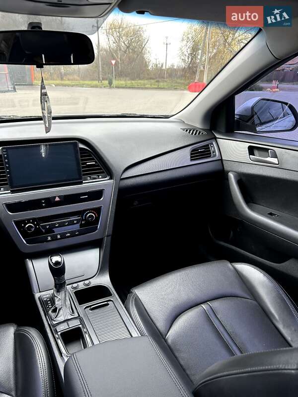 Седан Hyundai Sonata 2015 в Полтаві