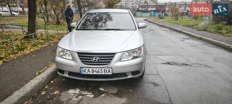 Седан Hyundai Sonata 2009 в Киеве