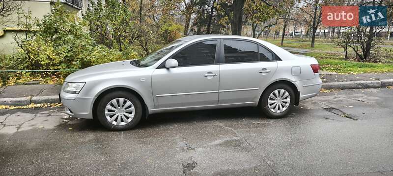 Седан Hyundai Sonata 2009 в Киеве