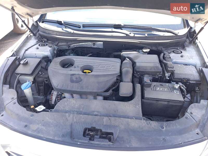 Седан Hyundai Sonata 2015 в Черкассах