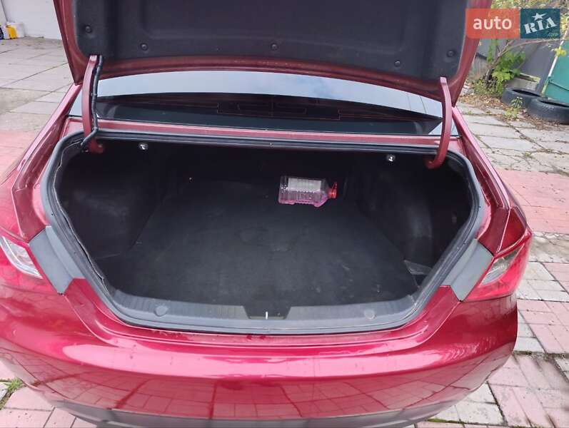 Седан Hyundai Sonata 2014 в Киеве