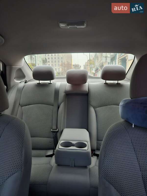 Седан Hyundai Sonata 2013 в Киеве фото 3 Седан Hyundai Sonata 2013 в Киеве