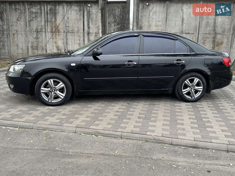 Седан Hyundai Sonata 2005 в Лубнах