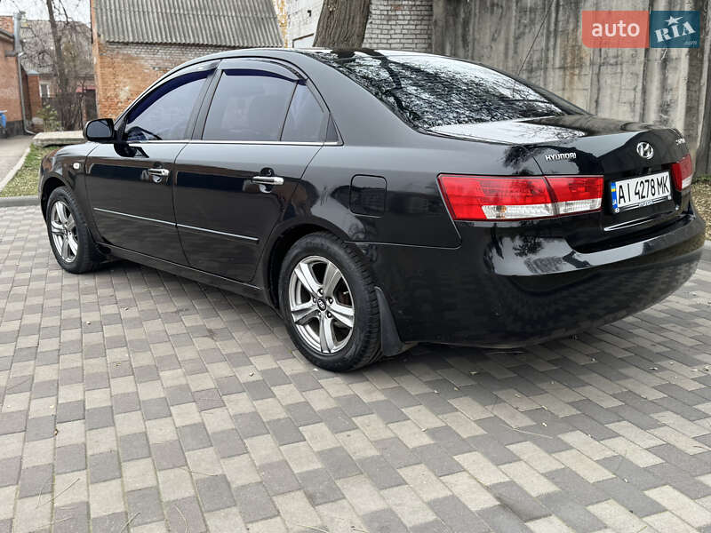 Седан Hyundai Sonata 2005 в Лубнах