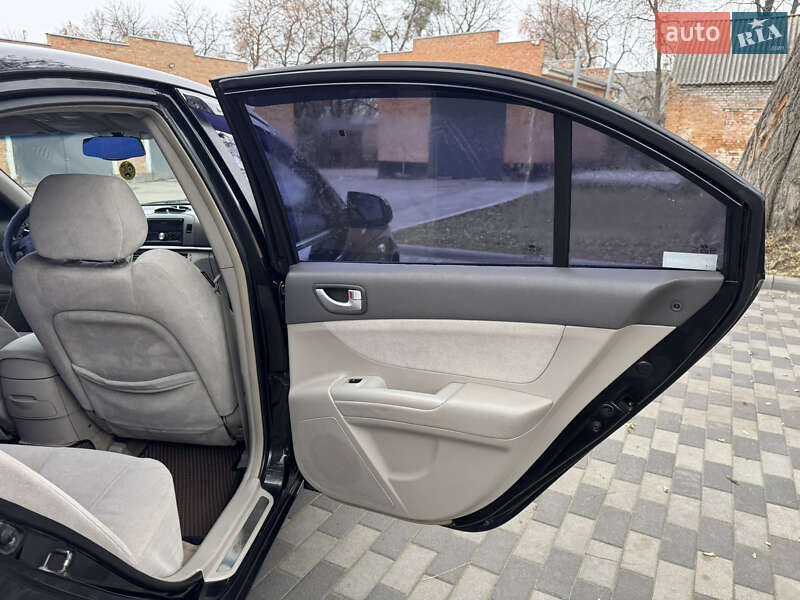 Седан Hyundai Sonata 2005 в Лубнах