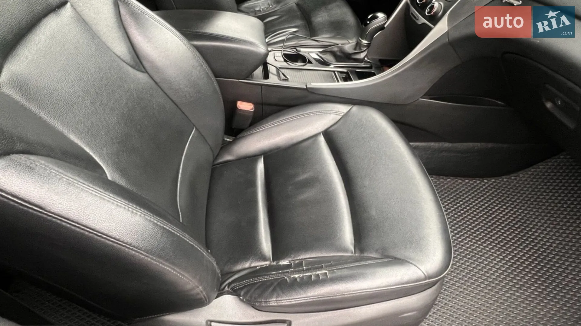 2014 Hyundai Sonata - мініатюра 17