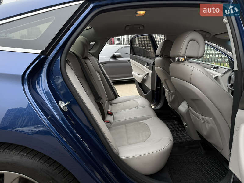 Седан Hyundai Sonata 2014 в Киеве фото 18 Седан Hyundai Sonata 2014 в Киеве