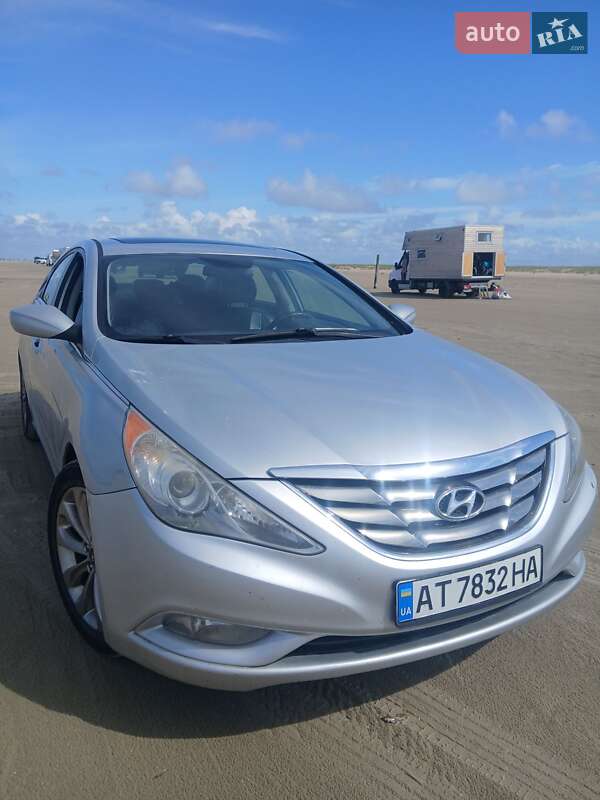 Hyundai Sonata 2012