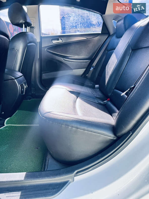 Седан Hyundai Sonata 2012 в Житомире