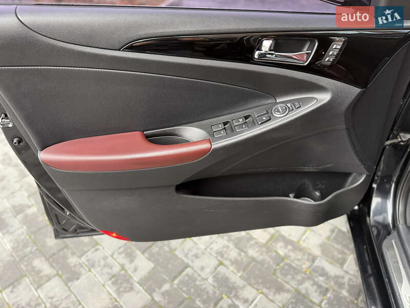 Седан Hyundai Sonata 2012 в Полтаве