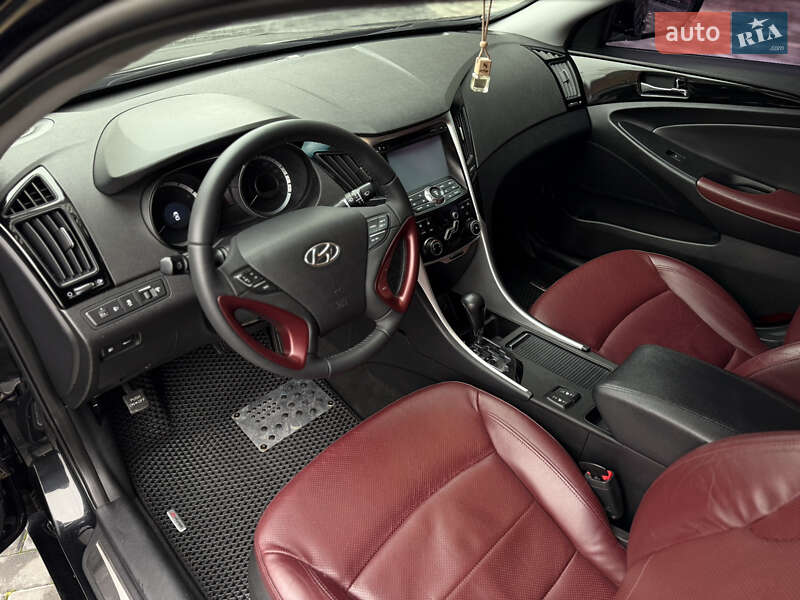 Седан Hyundai Sonata 2012 в Полтаве