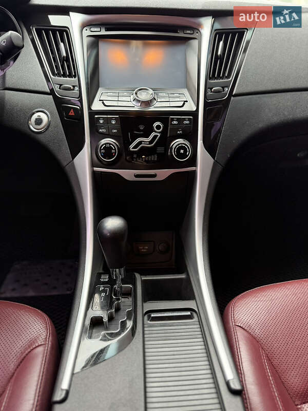 Седан Hyundai Sonata 2012 в Полтаве