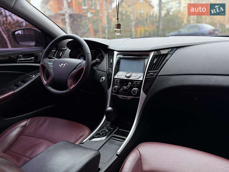 Седан Hyundai Sonata 2012 в Полтаве