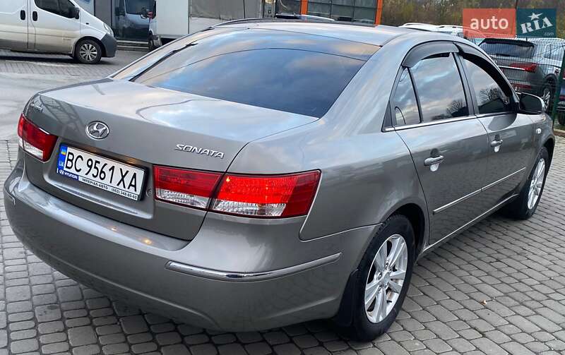 Седан Hyundai Sonata 2008 в Львове