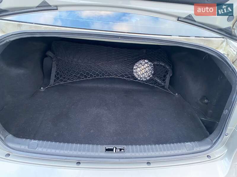 Седан Hyundai Sonata 2008 в Львове