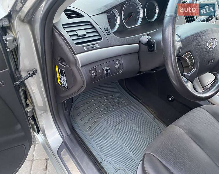 Седан Hyundai Sonata 2008 в Львове