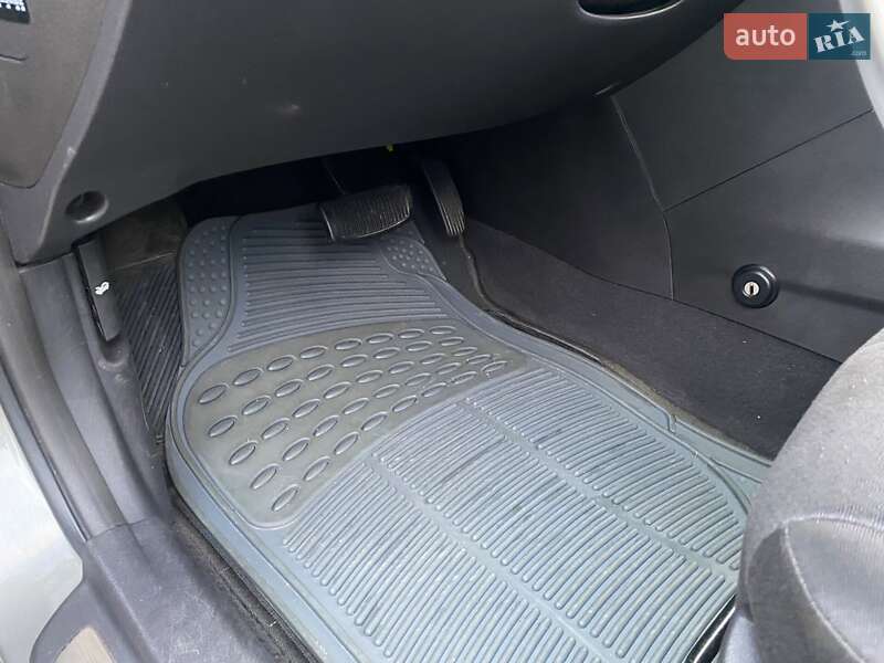 Седан Hyundai Sonata 2008 в Львове